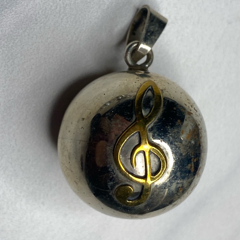 Silver charm chime music ball
